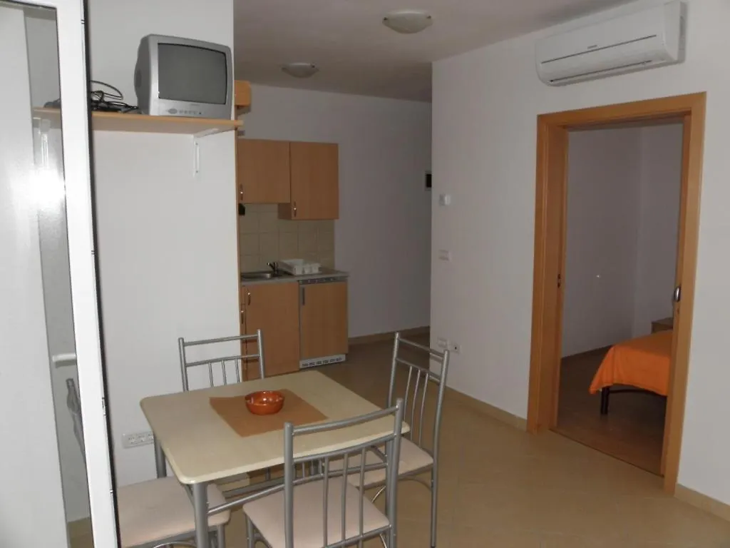 Apartments Paolo In Zambratija At The Sandy Beach Croatia
